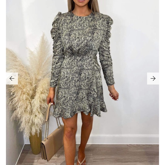 AX Paris Dresses & Skirts - AX Paris Green Printed Ruched Sleeve Frill Hem Dress